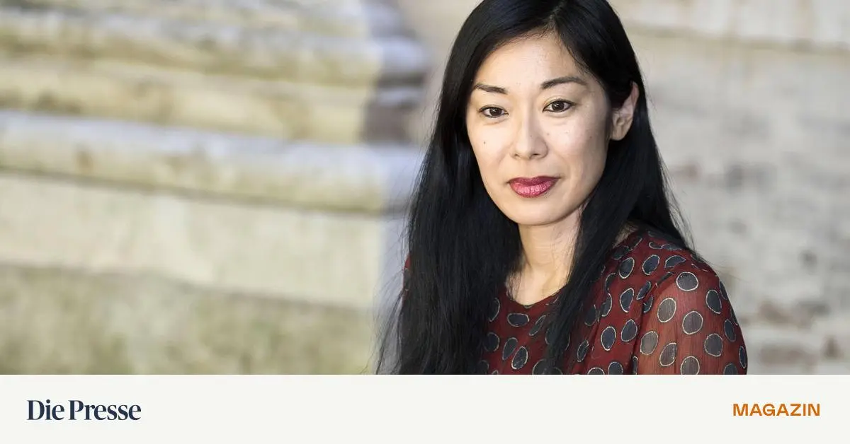 Katie-Kitamura-Wenn-der-Sohn-wieder-zu-den-Eltern-zieht-premium-