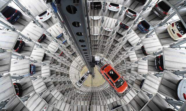 Volkswagen, Daimler und BMW sind die umsatzstärksten börsenotierten Unternehmen Deutschlands.
