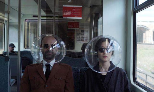 Sphärisch. Öffentliche Verkehrsmittel in der Sci-Fi-Ästhetik: „iSphere“ von dem Kollektiv Plastique Fantastique.  Fotos