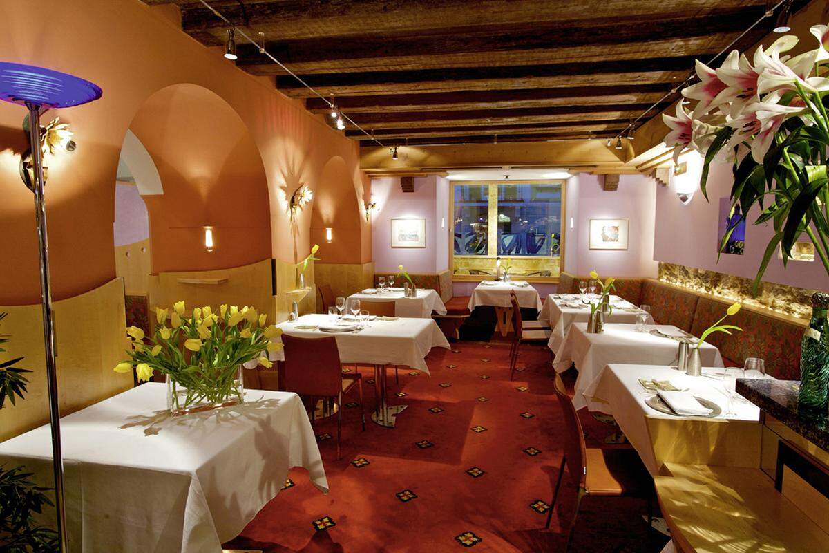 Der Geschmacksführer Gault Millau preist bekanntlich die besten Restaurants. Für alle jene, die sich die Heimreise mit dem dicken Wanst nach einem Edeldinner aber sparen möchten, gibt es eine delikate Liste der besten Restaurants in österreichischen Hotels.
