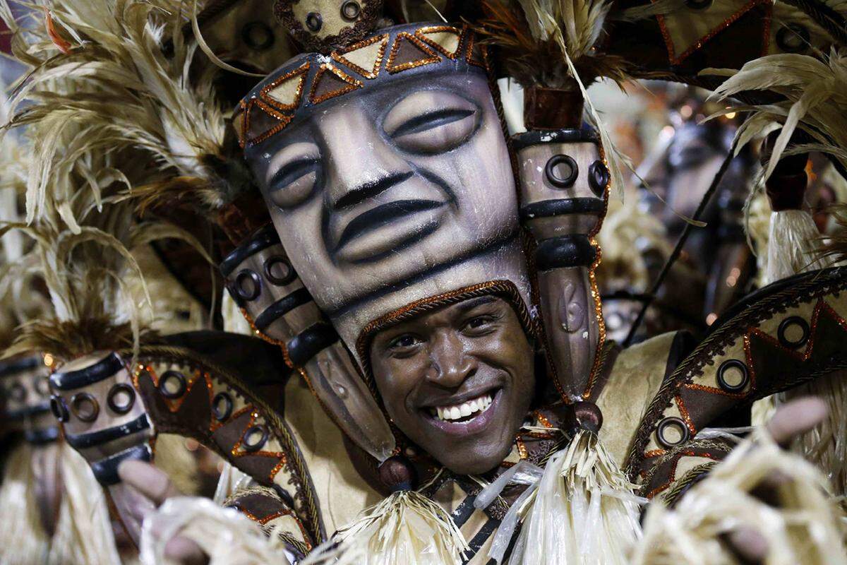 Weitere Bilder vom ersten Karneval-Defilee in Rio de Janeiro.