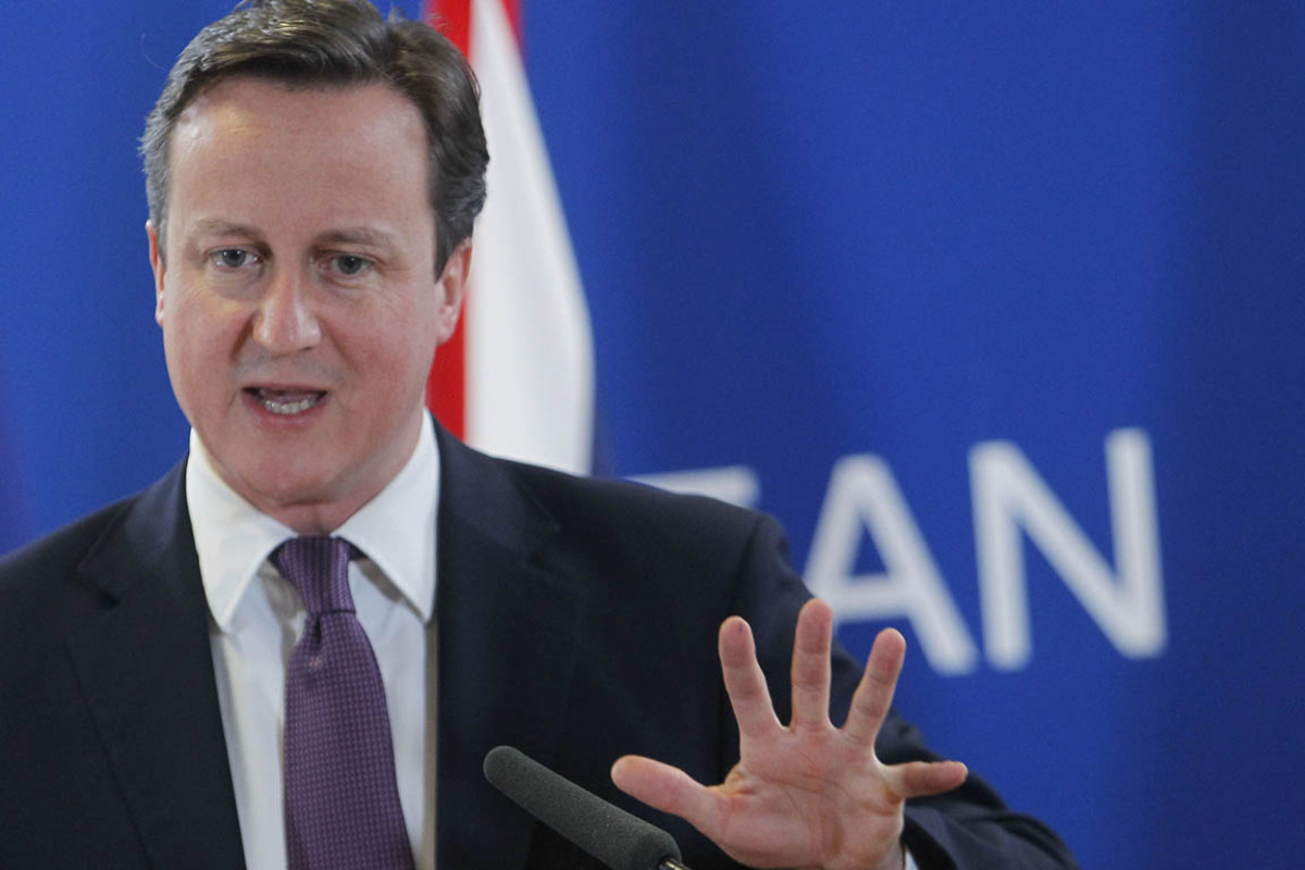 Zum Jahresende droht die Ratingagentur Standard and Poor's 15 Eurostaaten, darunter auch Österreich, mit einer Herabstufung der Bonität. Alle EU-Staaten außer den Briten beschließen daraufhin bei einem Gipfel, eine Schuldenbremse einzuführen und die Sanktionen für Defizitsünder zu verschärfen. Rückschau: Jahresrückblick 2011 auf DiePresse.com