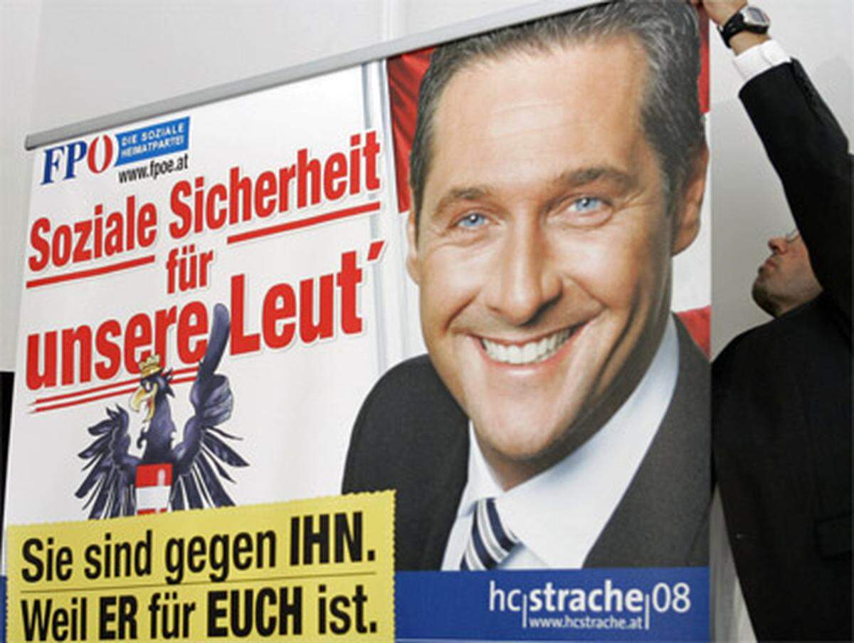 Bekannt dürfte vielen der Spruch "Sie sind gegen ihn. Weil er für euch ist" vorkommen. Damit warb die FPÖ einst schon für Jörg Haider. Nun sind "sie" offenbar gegen Heinz-Christian Strache.