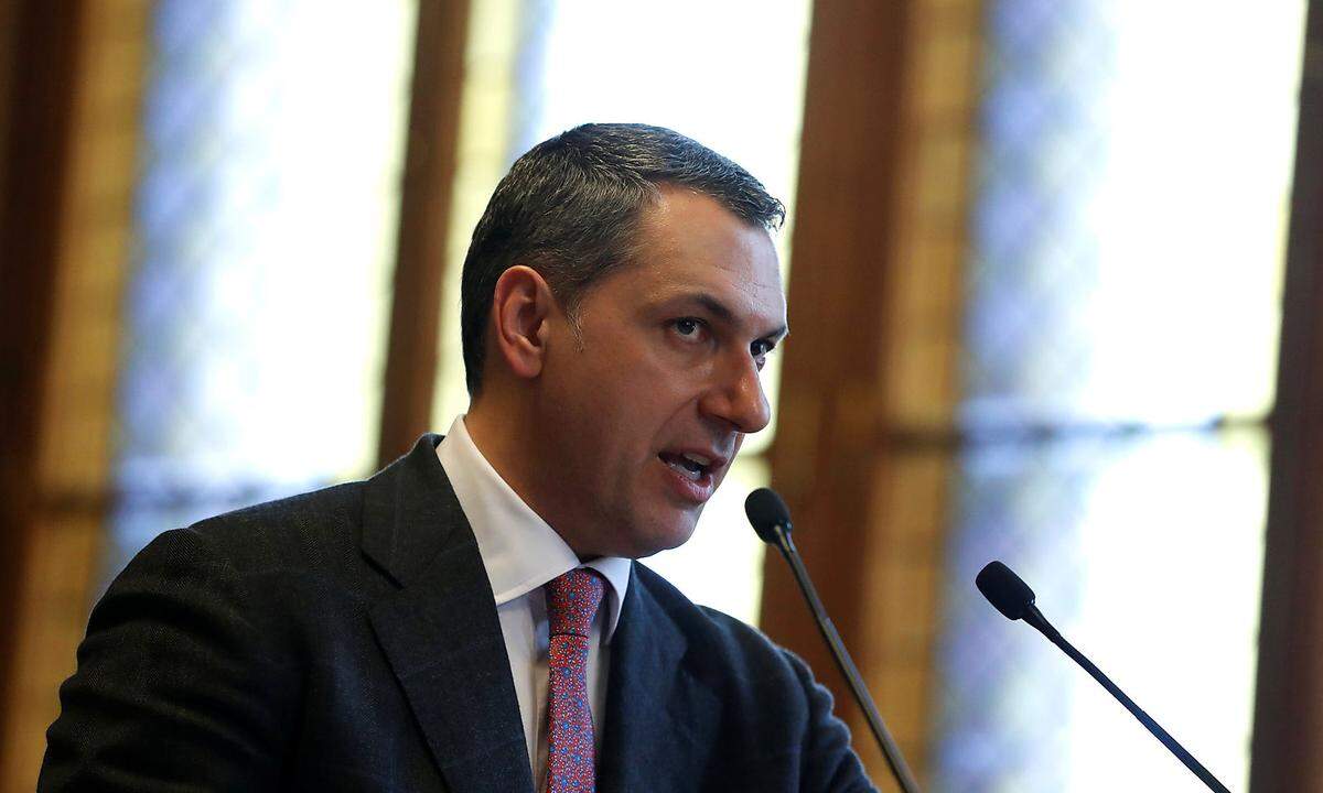 Janos Lazar tritt politisch in die zweite Reihe zurück. Ungarns Premier Viktor Orbán baut sein Team um.