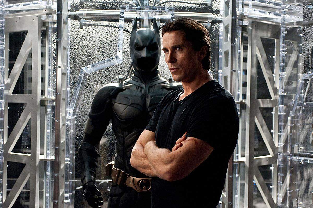 Teil zwei seiner Reihe - "The Dark Knight" (2008) - sollte mit über einer Milliarde Dollar an den Kinokassen der finanziell erfolgreichste Batman-Film werden.