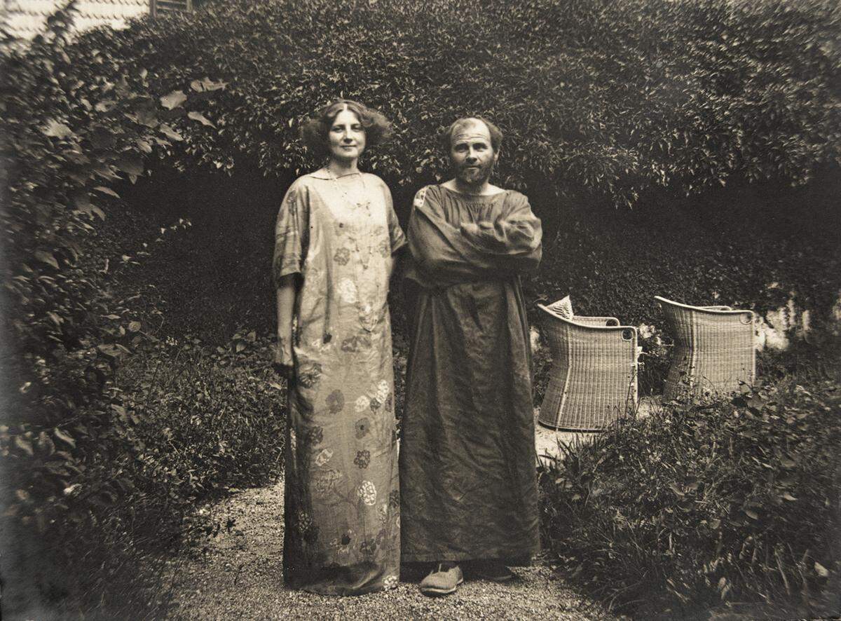Über den Mensch und Künstler Gustav Klimt haben sich zahlreiche Klischees und Mythen gebildet, mit denen die Ausstellung aufräumen will.