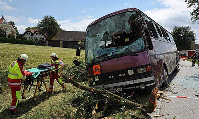 Unfall mit einem Schulbus in der Gemeinde Pyhra