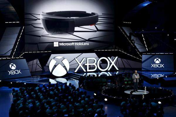 Microsofts neues Steckenpferd, die Hololens durfte bei der E3-Pressekonferenz natürlich auch nicht fehlen. Und die Live-Demo der Minecraft-Version konnte wirklich überzeugen.