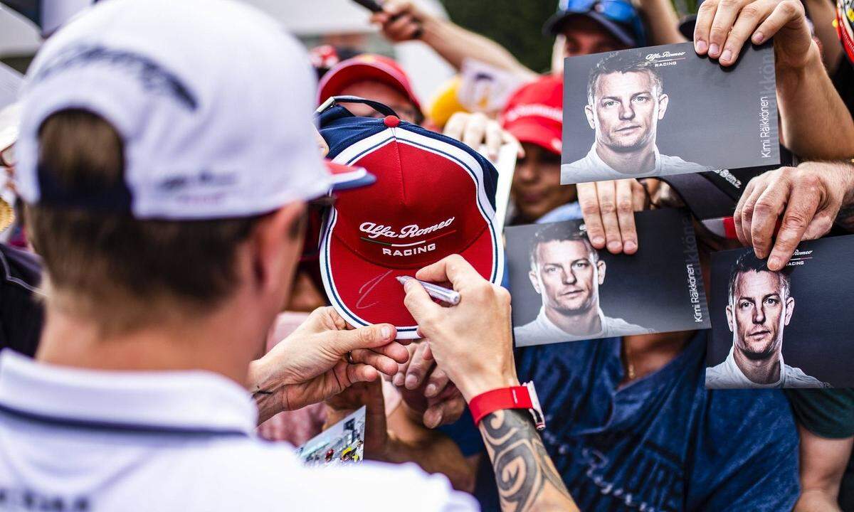 F1-Piloten wie Kimi Räikkönen sind Kult.