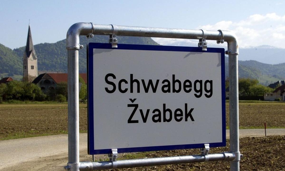 ZWEISPRACHIGE ORTSTAFELN-AUFSTELLUNG (K)