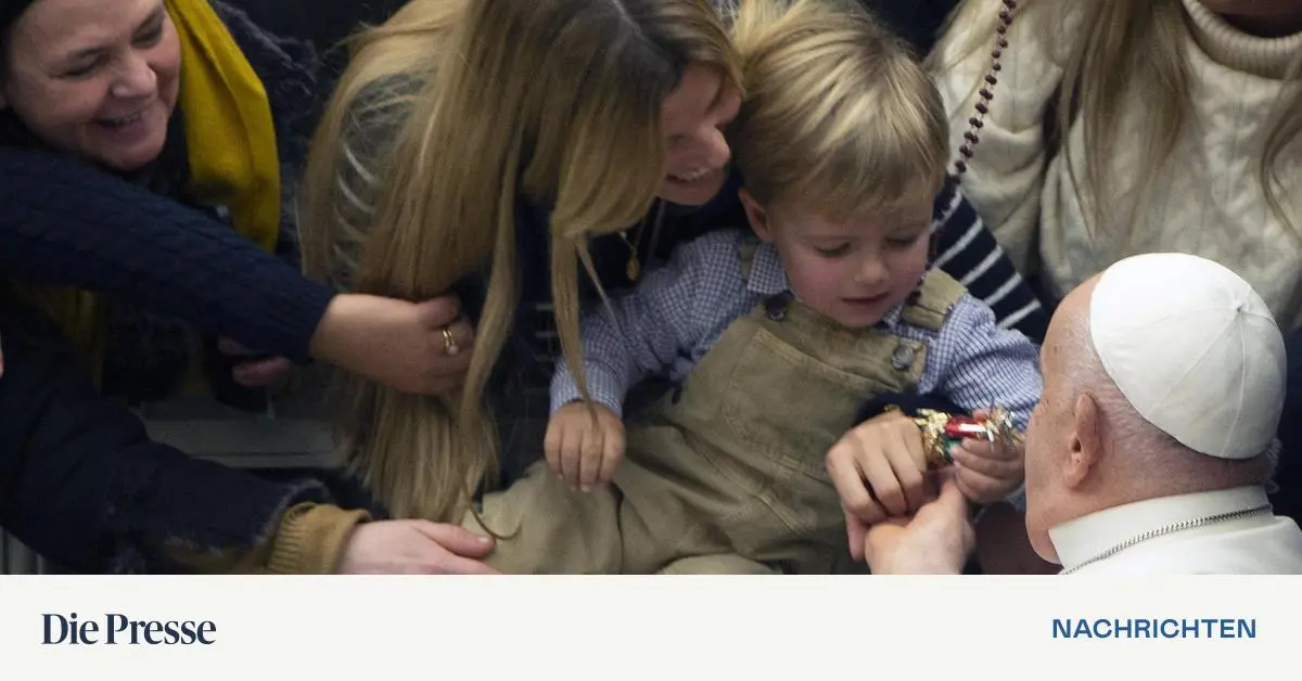 Pope Francis: Having children is a duty