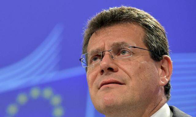 Sefcovic holds a news conference in Brussels