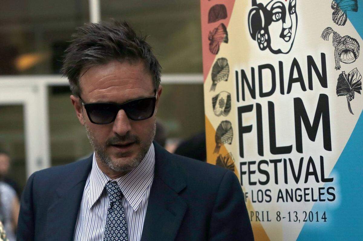 US-Schauspieler David Arquette und seine Freundin Christina McLarty haben sich verlobt. Das Paar ist seit 2011 zusammen und hat seit Ende April einen Sohn. Erst vor einer Woche hatte Arquettes langjährige Ehefrau Courteney Cox ihre Verlobung verkundet.