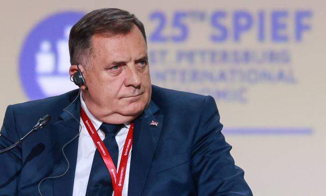 Serbenführer Milorad Dodik, einer der mächtigsten Männer in Bosniens Politlabyrinth.