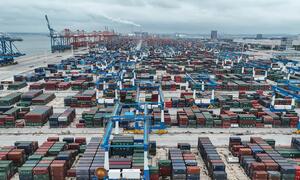 Die Welthandelsorganisation hat ihre Wachstumsprognose für den globalen Warenaustausch in diesem Jahr mehr als halbiert.