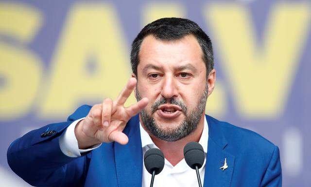 Seit einem Jahr regiert in Italien die Fünf-Sterne-Bewegung zusammen mit der rechten Lega von Matteo Salvini. 