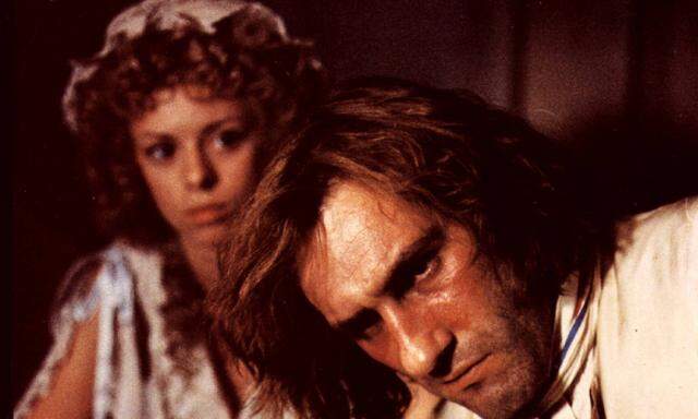 Emmanuelle Debever und Gérard Depardieu am Filmset von „Danton“, 1982. 