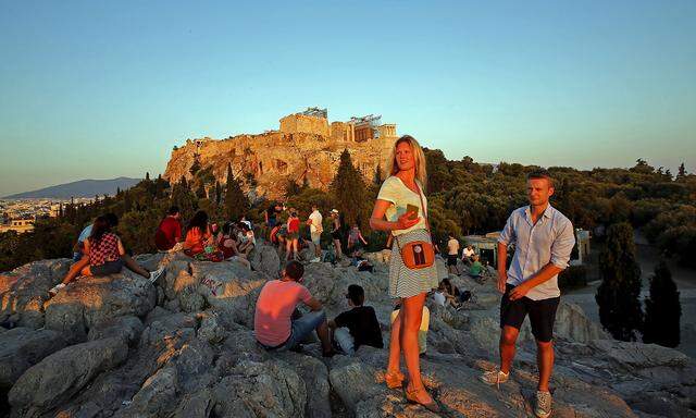 Wer die Akropolis in Athen erklimmen will, braucht eine Maske nur bei Anreise mit öffentlichen Verkehrsmitteln. 