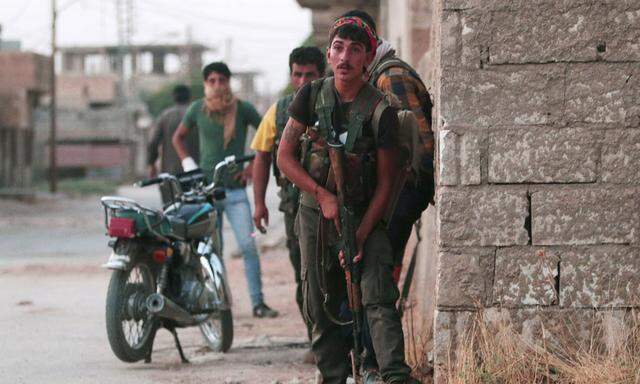 Kurdische Kämpfer in Hassaka 