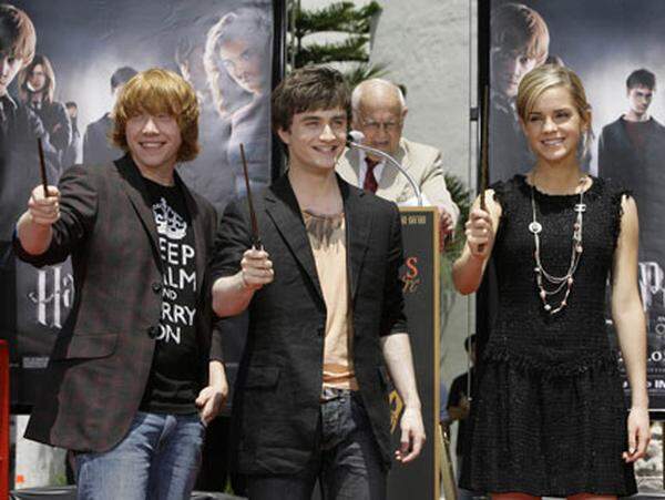 Die drei Hauptdarsteller der "Harry Potter"-Filme haben sich bisher ziemlich gut gehalten. Keine großen Eskapaden, keine öffentlichen Krisen, keine wilden Affären. Zehn Jahre nach dem Start der Filmreihe um den Zauberschüler geht diese jetzt endgültig zu Ende.