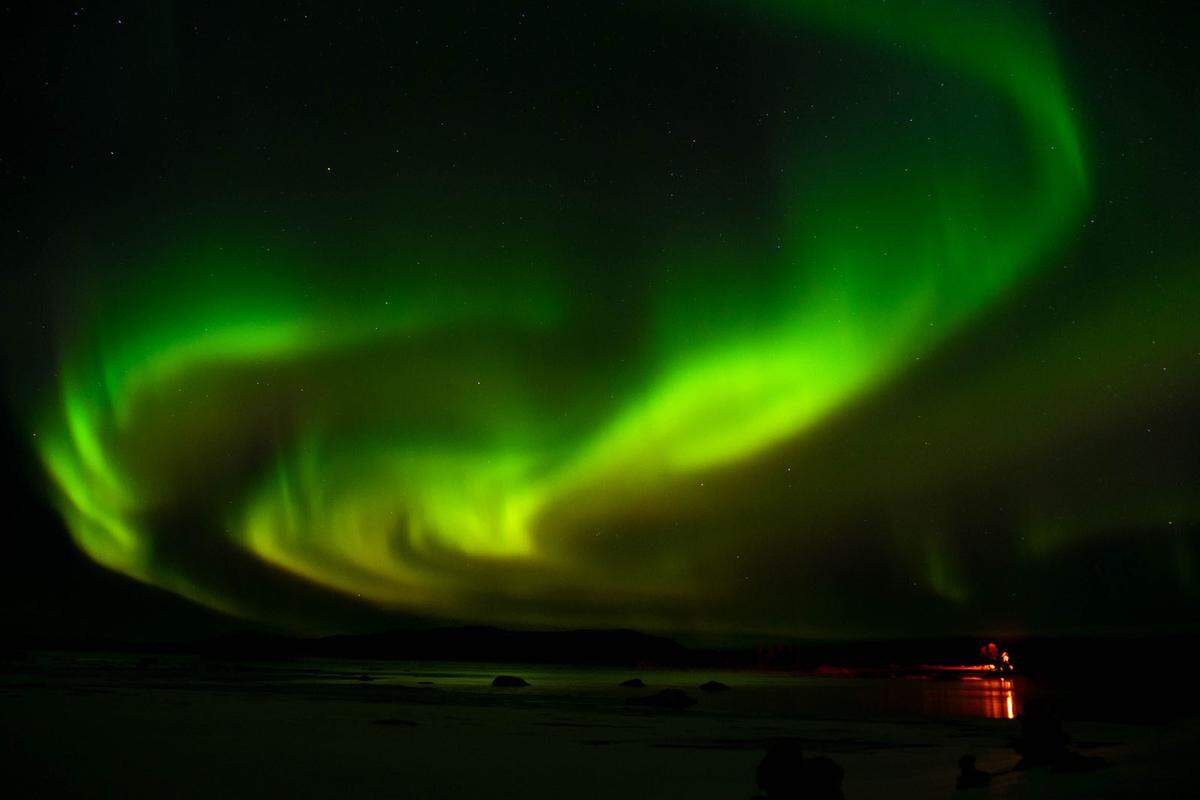 Die Nordlichter in Lappland hielt eine Italienerin fest. Bei -32 Grad Celsius. Es sei eines der unglaublichsten Phänomene, die man auf dem Planeten beobachten könne, erzählt sie. "Ich liebe dieses Foto, weil ich jedes Mal, wenn ich es mir anschaue, genau zu dem Moment zurückkehren kann, in dem mich diese grünen Lichtstrahlen überwältigt haben."