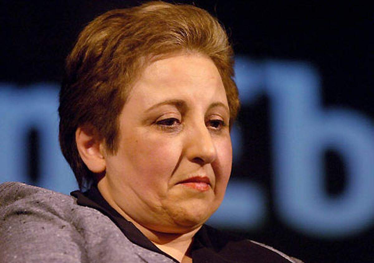 Die iranische Schriftstellerin Shirin Ebadi wurde für ihren Einsatz um die Menschenrechte ausgezeichnet, besonders wegen ihres Engagements für Frauen und Kinder.