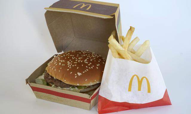 PFAS-Beschichtungen gibt es häufig auch bei Lebensmittelverpackungen; McDonalds hat ein Phase-out angekündigt.