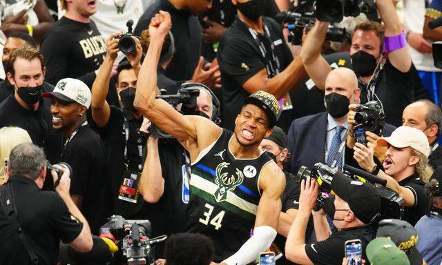 Giannis Antetokounmpo von den Milwaukee Bucks