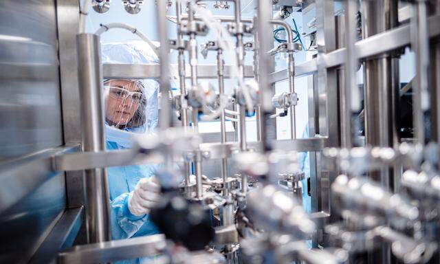 Production of Pfizer-BionTech COVID-19 vaccine in Marburg