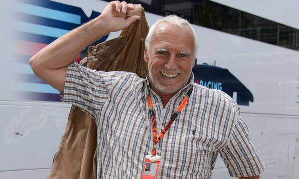 ... Dietrich Mateschitz. Der Gründer von Red Bull konnte auch heuer wieder deutlich zulegen. Sein Vermögen wird nach 13,4 Milliarden Dollar dieses Jahr mit 23 Milliarden eingeschätzt. Auch im Ranking ging es für den mittlerweile 73-Jährigen von Platz 86 nach vorne auf Platz 37. Mateschitz leistet sich unter anderem einen Formel-1-Rennstall, einen TV-Sender und sponsert mehrere Sportvereine in großem Stil. >>> MEHR: "Forbes"-Liste: Die Reichsten der Welt