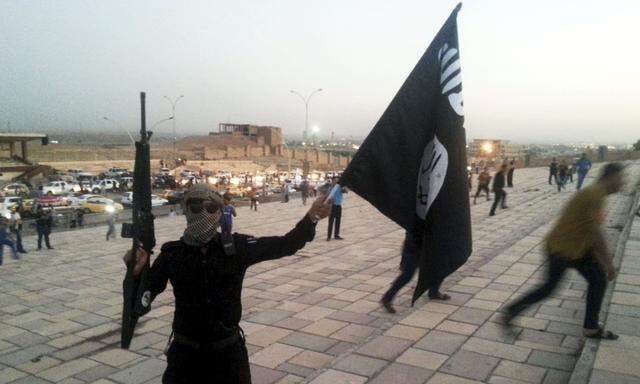IS-Kämpfer in Syrien (Symbolbild).