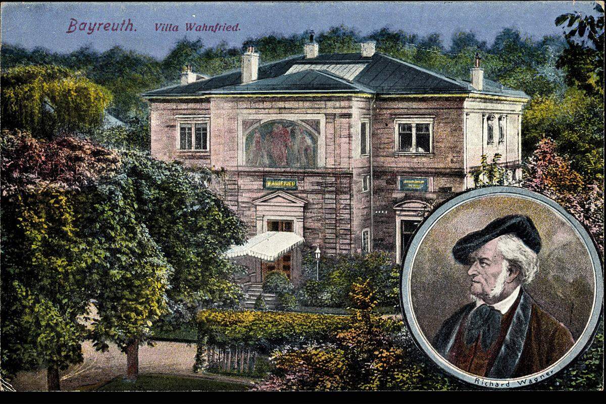 Das Museum präsentiert sich künftig in drei Abschnitten: Im Haus Wahnfried werden Leben und Werk Wagners thematisiert. Die Villa Wahnfried wurde in den 1870er Jahren am Rande des Bayreuther Hofgartens erbaut. Die Familie Wagner zog 1874 dort ein. Im Zweiten Weltkrieg wurde das Haus stark zerstört. Seit 1976 beherbergt das Gebäude das Richard-Wagner-Museum.