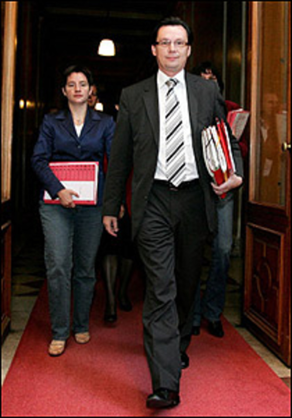 "Nichts geht mehr" Diese Situation will die ÖVP laut SP-Bundesgeschäftsführer Norbert Darabos erzwingen.