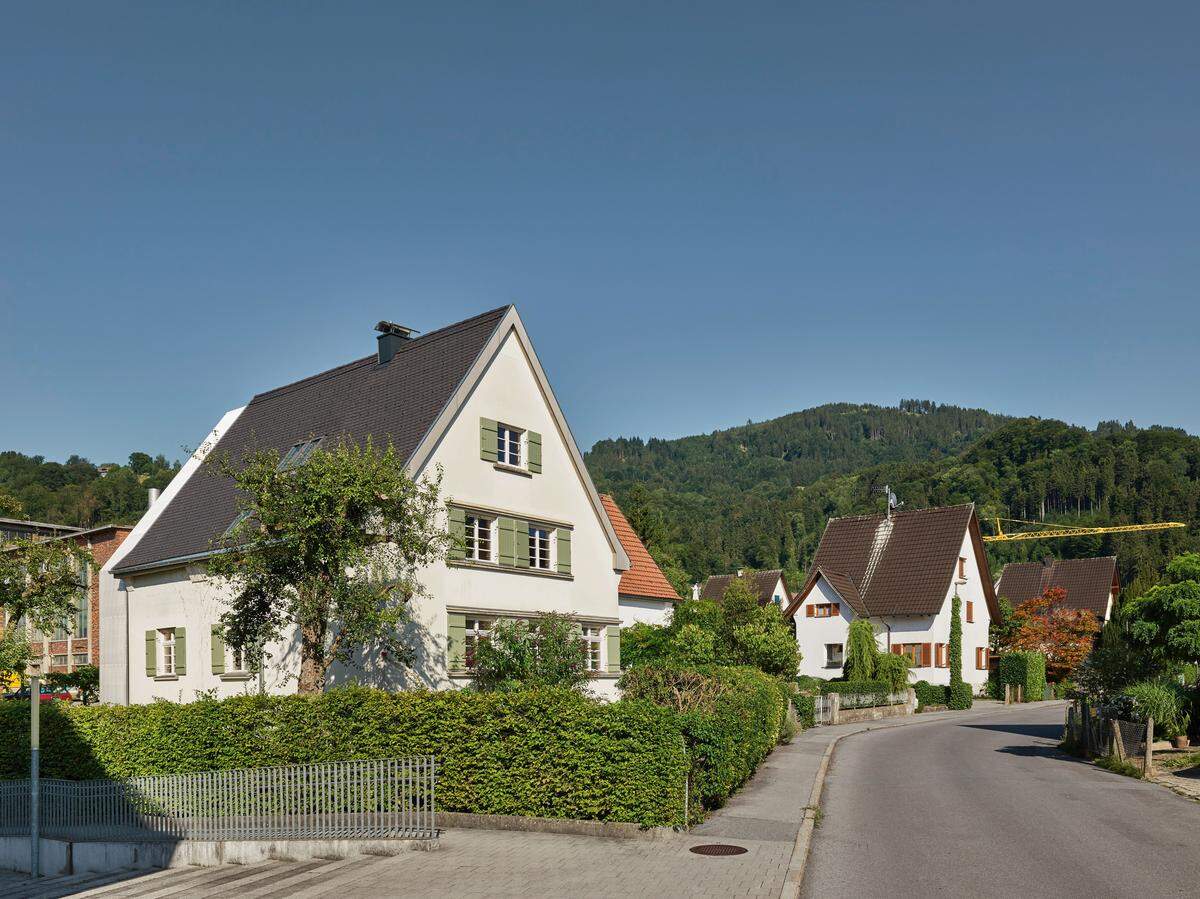 Anno 1929 herrschte in Dornbirn große Wohnungsnot – eine kleine Siedlung mit 19 Häusern, erbaut vom Architekten Wilhelm Fleisch, sollte dem ein wenig Abhilfe schaffen.
