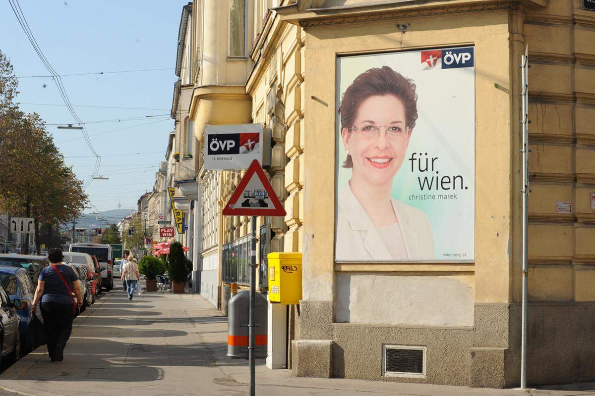 In Wien wurde indes wieder einmal der Parteichef getauscht. Im September warf Christine Marek aufgrund von "Angriffen" aus den eigenen Reihen entnervt das Handtuch und wechselte in den Nationalrat. Nach einer mühsamen Obmannsuche wurde im Dezember der nicht amtsführende Stadtrat Manfred Juraczka als neuer Parteichef nominiert.