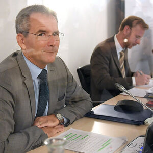 Der als Zeuge geladene ehemalige Finanzminister Hartwig Löger (ÖVP) im Rahmen des Ibiza-U-Ausschuss am 10. September 2020.