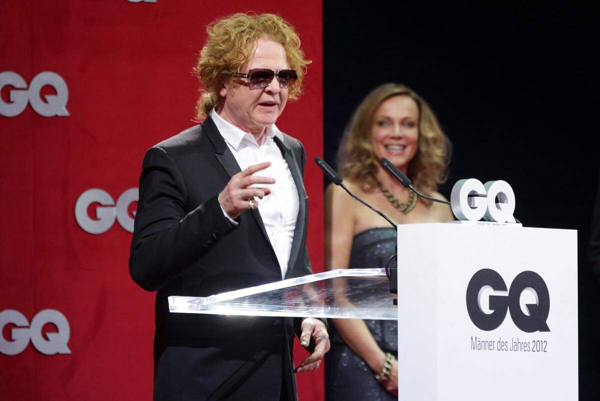 Mick Hucknall bedankte sich für den "Musik international"-Award.