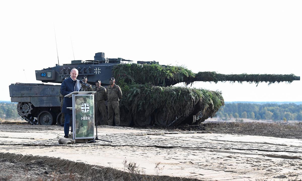 German Chancellor Scholz visits German army training at a military base in Bergen