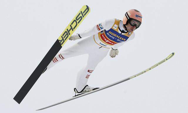 SKI-JUMPING-WORLD-FIN