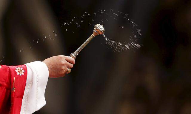 Archivbild: Papst Franziskus bei der Pfingstmesse im Vorjahr