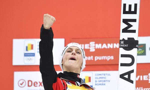 ROU: FIS Ski jumping, Skispringen, Ski, nordisch Women s World Cup In Rasnov Eva Pinkelnig of Austria celebrates during 