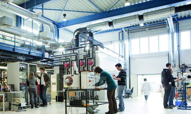 Die FH Burgenland betreibt am Standort Pinkafeld ein Labor mit Infrastruktur für Klima-, Energie- und Umwelttechnik.