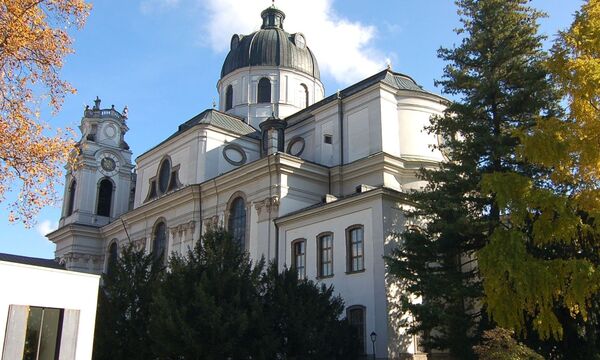 SALZBURGER KOLLEGIENKIRCHE