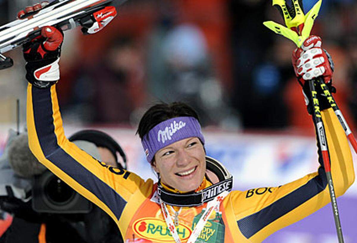 Maria Riesch holte damit ihren ersehnten ersten WM-Titel und ist die erste deutsche Slalom-Weltmeisterin seit 33 Jahren. 1976 gewann Rosi Mittermaier bei den Olympischen Spielen in Innsbruck, die auch als WM gewertet wurden.