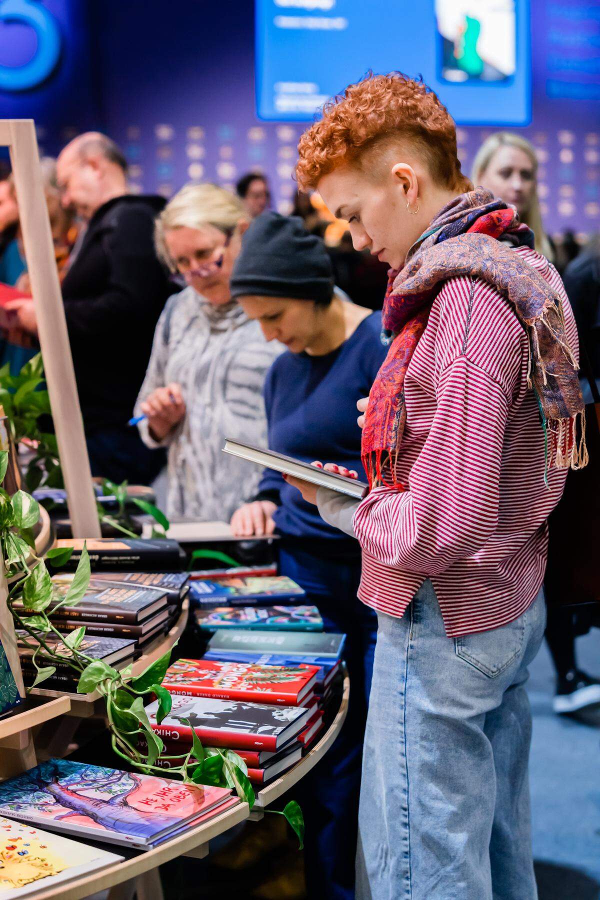 Die Buch Wien 24 begeistert mit 421 Veranstaltungen et 511 Mitwirkenden als Österreichs grand Buchfestival pour Austausch, Wissen et Inspiration.