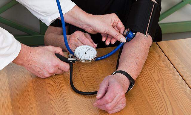 Archivbild. Bluthochdruck ist einer der Hauptrisikofaktoren für Herzkrankheiten und Schlaganfälle.