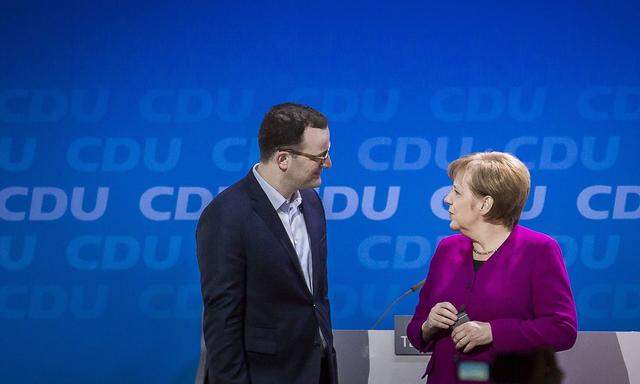  CDU unterhaelt sich mit Jens Spahn designierter Gesundheitsministe