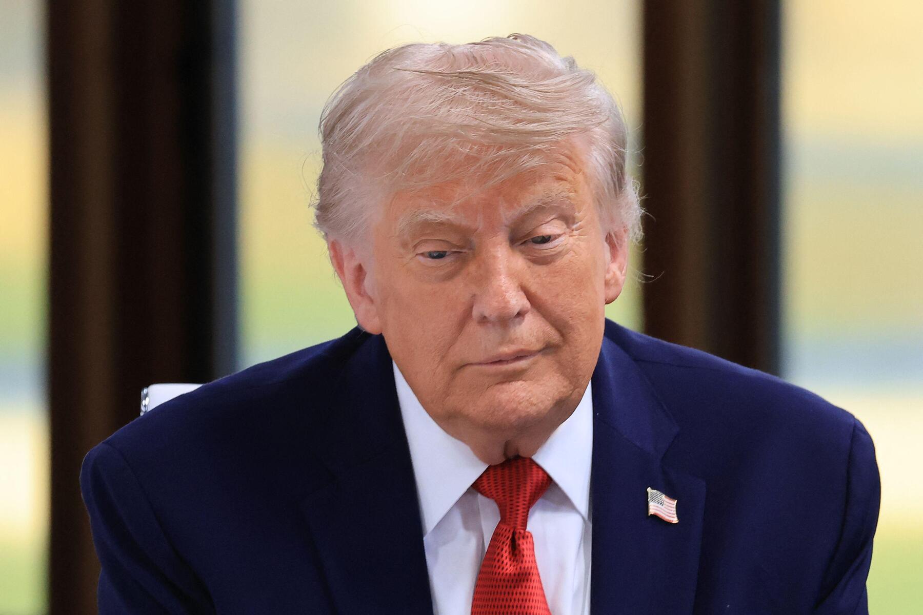 Trump threatens Iran with harsh retaliation after US soldiers' deaths