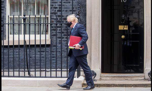 . 14/07/2021. London, United Kingdom. Boris Johnson PMQs. Prime Minister Boris Johnson departs Downing Street for PMQs a