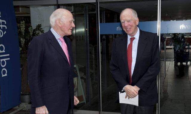 Lord Jacob Rothschild (re.) neben Sir Walter Menzies Campbell (li., Großbritannien). (Archivaufnahme 2009)